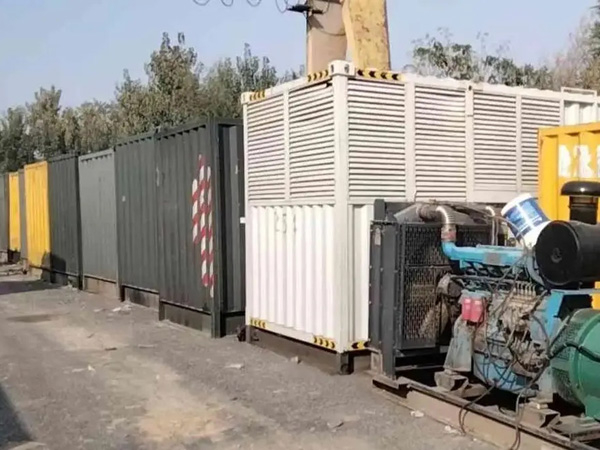 新干200KW柴油发电机机组每小时油耗是多少?